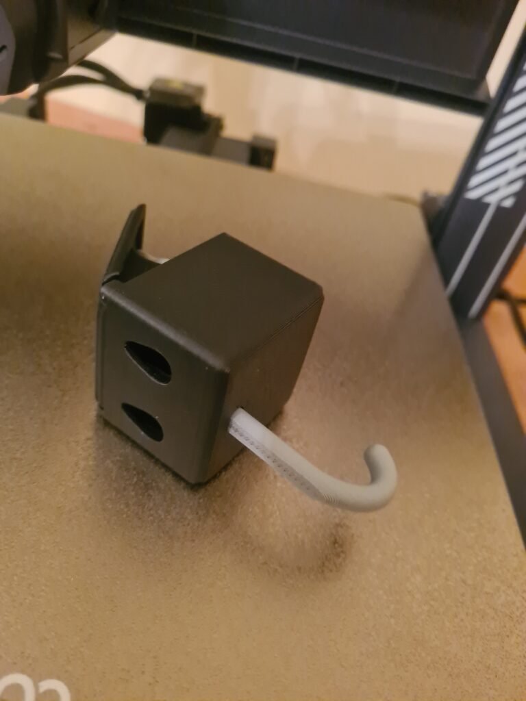 Držač za ključeve – mačak – 3D štampano