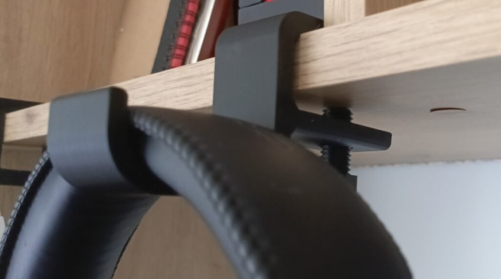 Držač za slušalice – praktična privera – 3D štampano