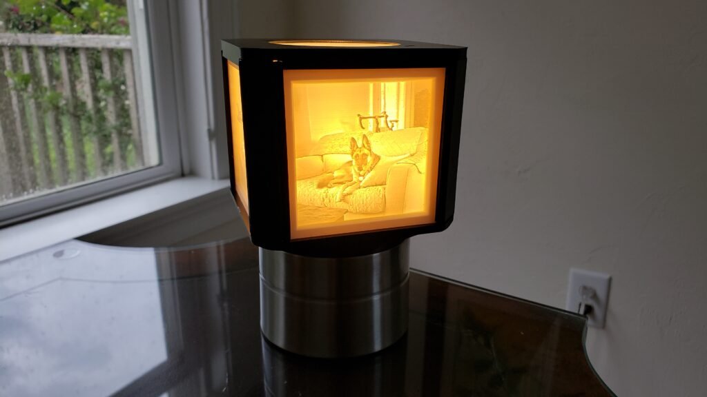 Litofana lampa sa fotografijom – 3D štampano