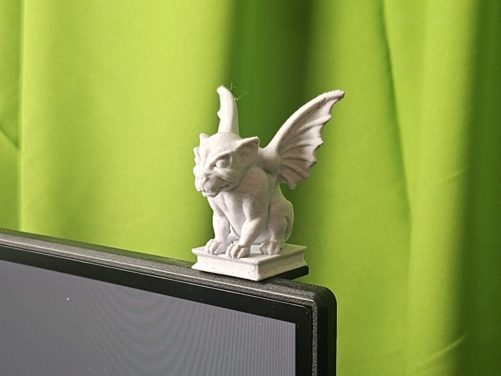 Monitor Gargoyle – za računar i gejming – 3D štampano