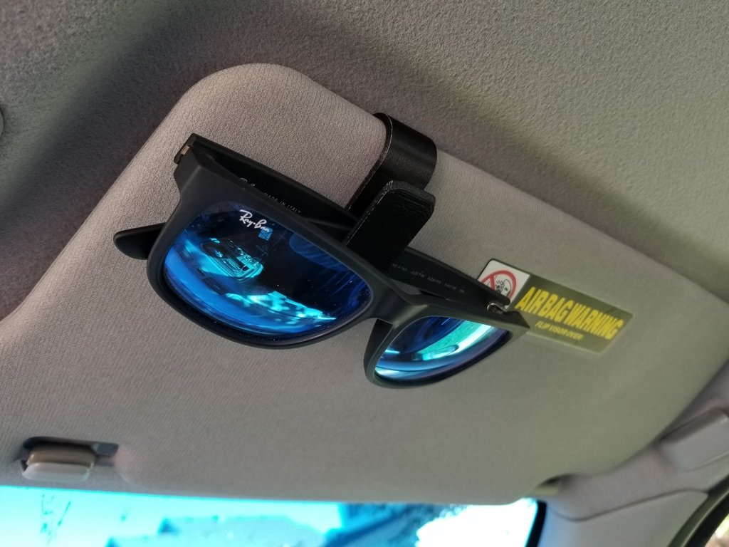 Držač za sunčane naočale na viziru automobila – 3D štampano