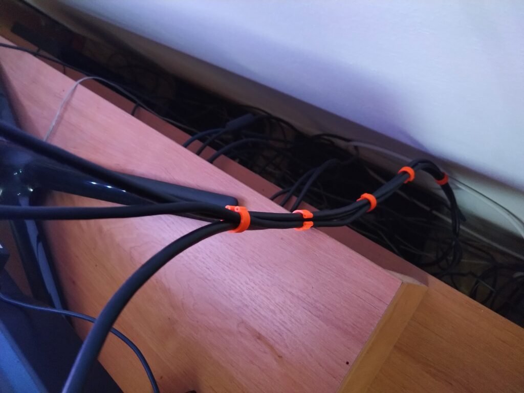 Štipaljka za kabl 4 – 3D štampano