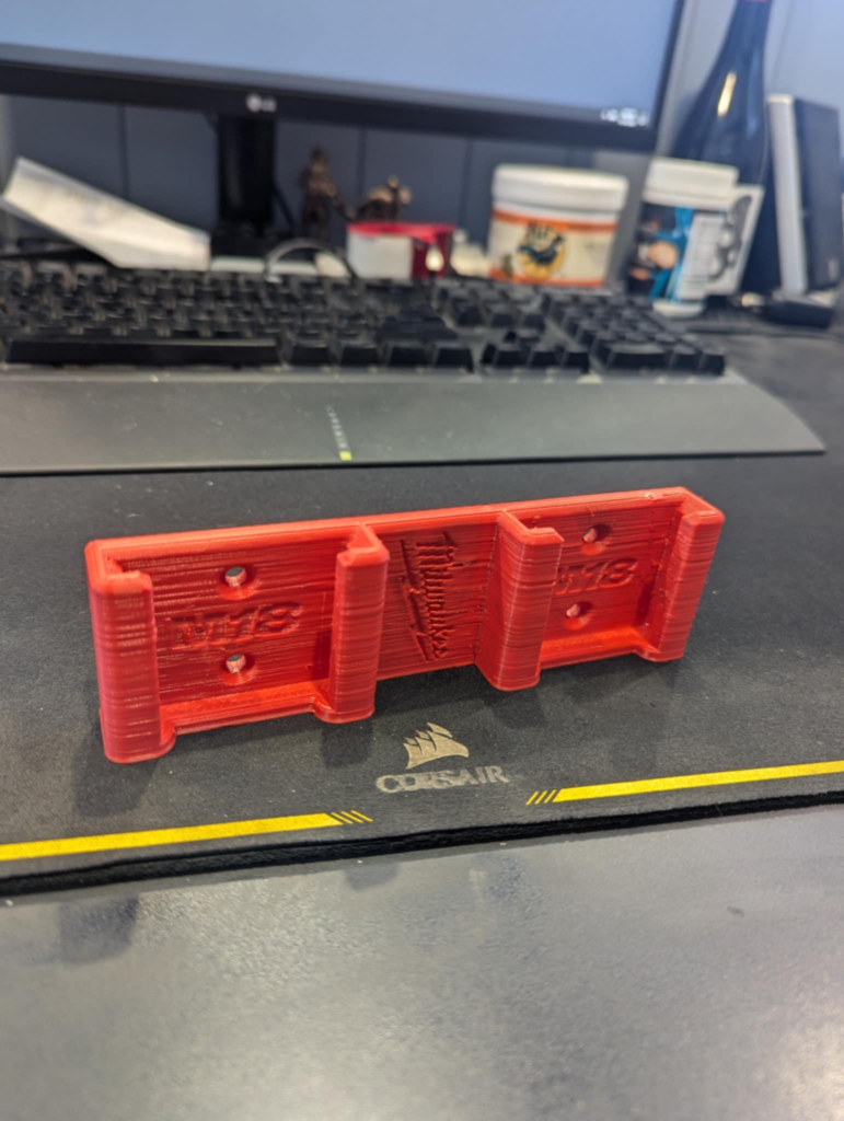 Držač baterije Milwaukee M18 – 3D štampano