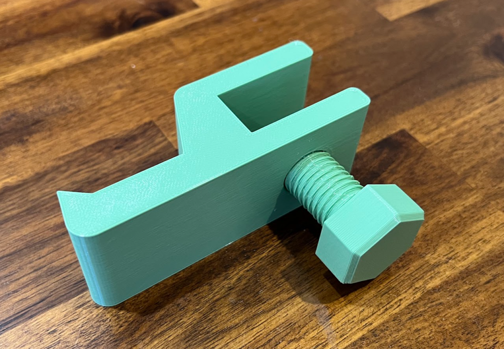 Držač za slušalice na stolu – 3D štampano