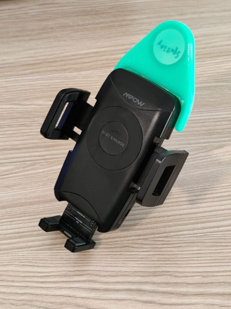Držač za telefon i punjač, automobila – 3D štampano