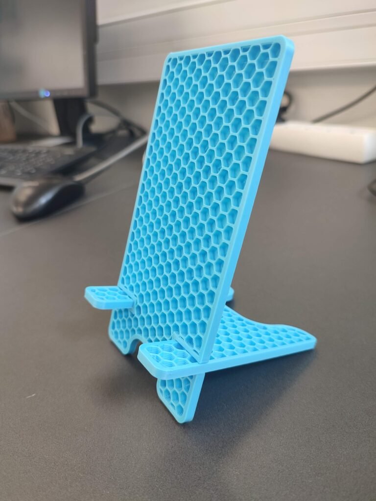 Držač za telefon, jednostavan dizajn – 3D štampano