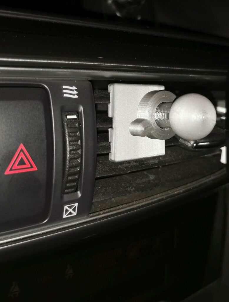 Držač za telefon, ventilacioni adapter – 3D štampano