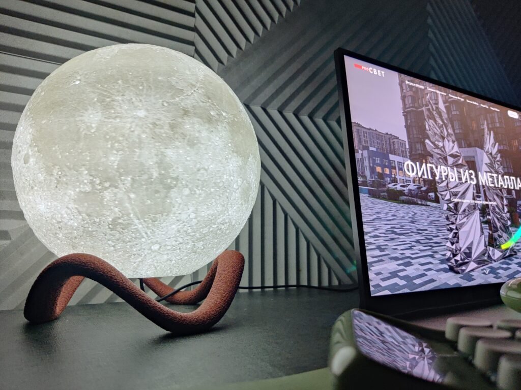 Mjesecna Lampa za Profesionalnu Upotrebu – 3D štampano