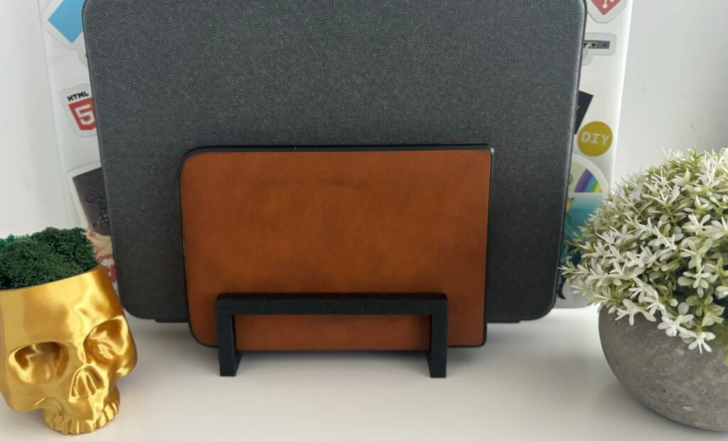 Držač za bilježnice i tablete – 3D štampano