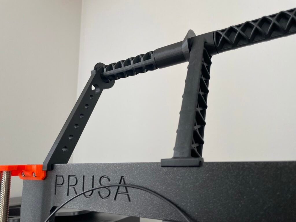 Držač za spulove, praktična pomoć – 3D štampano