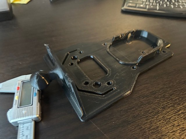 Držač za navigaciju, tablet i GoPro – 3D štampano