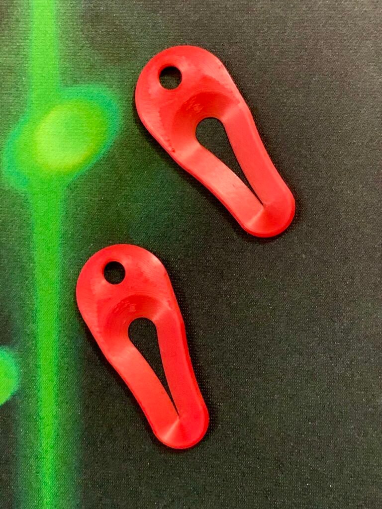 Uklanjivačka alatka za krpelje na ključu – 3D štampano