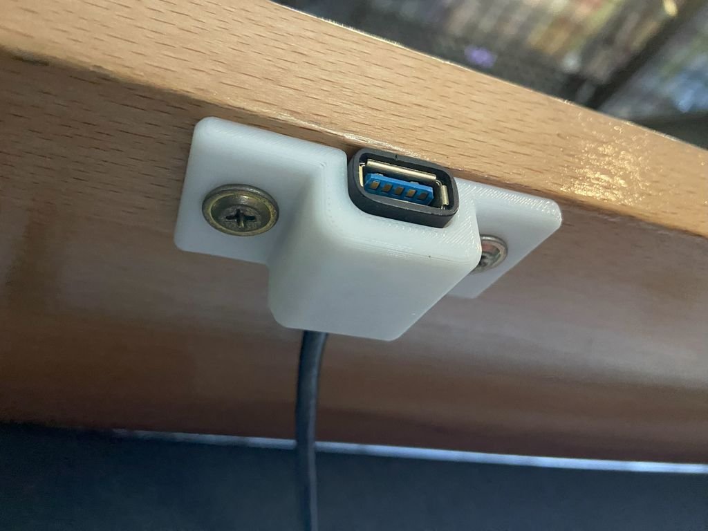 Držač za USB priključak pod stolom – 3D štampano