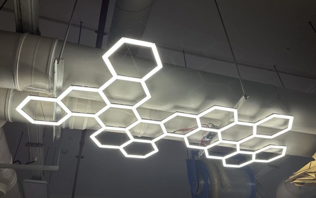 Šesterokutna LED Lampe – Dekoracija Prostora – 3D štampano