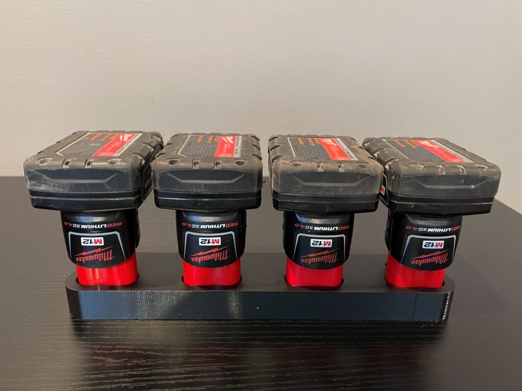 Držač baterije Milwaukee M12 – 3D štampano