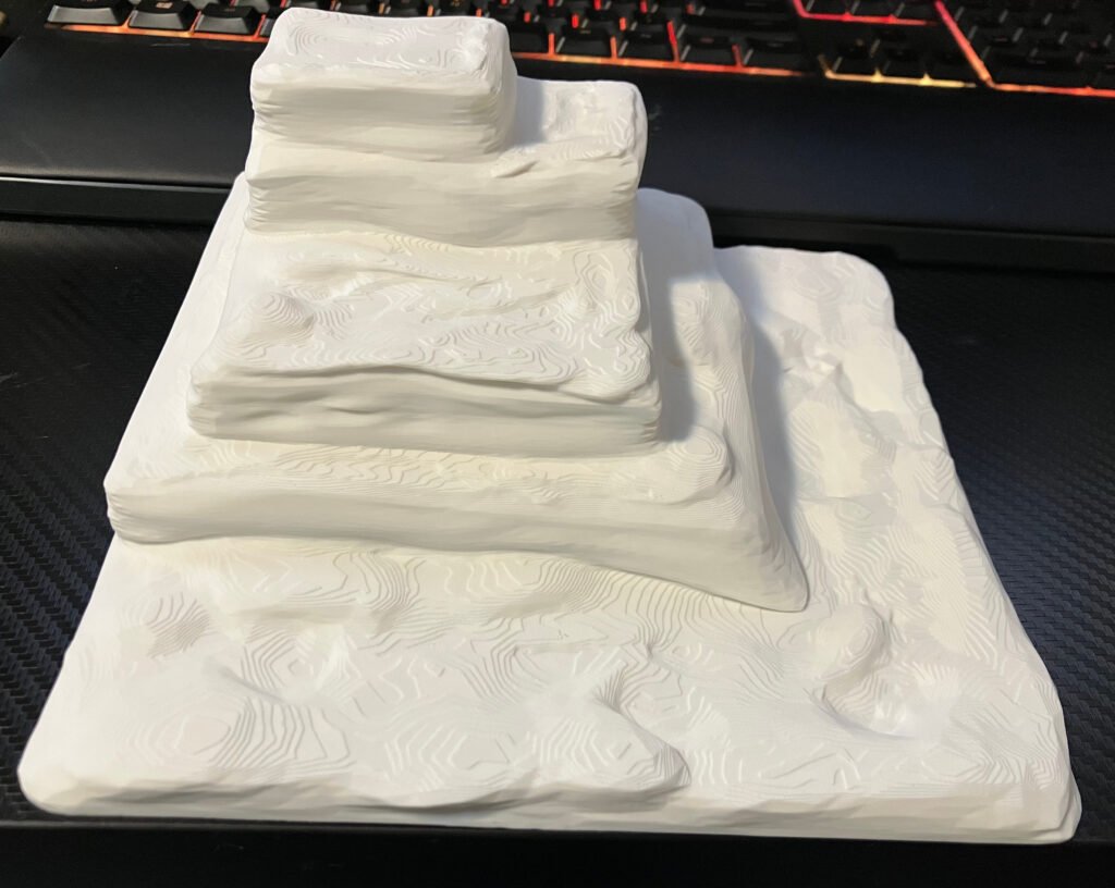 Piramida za ukras u terarijumu – 3D štampano