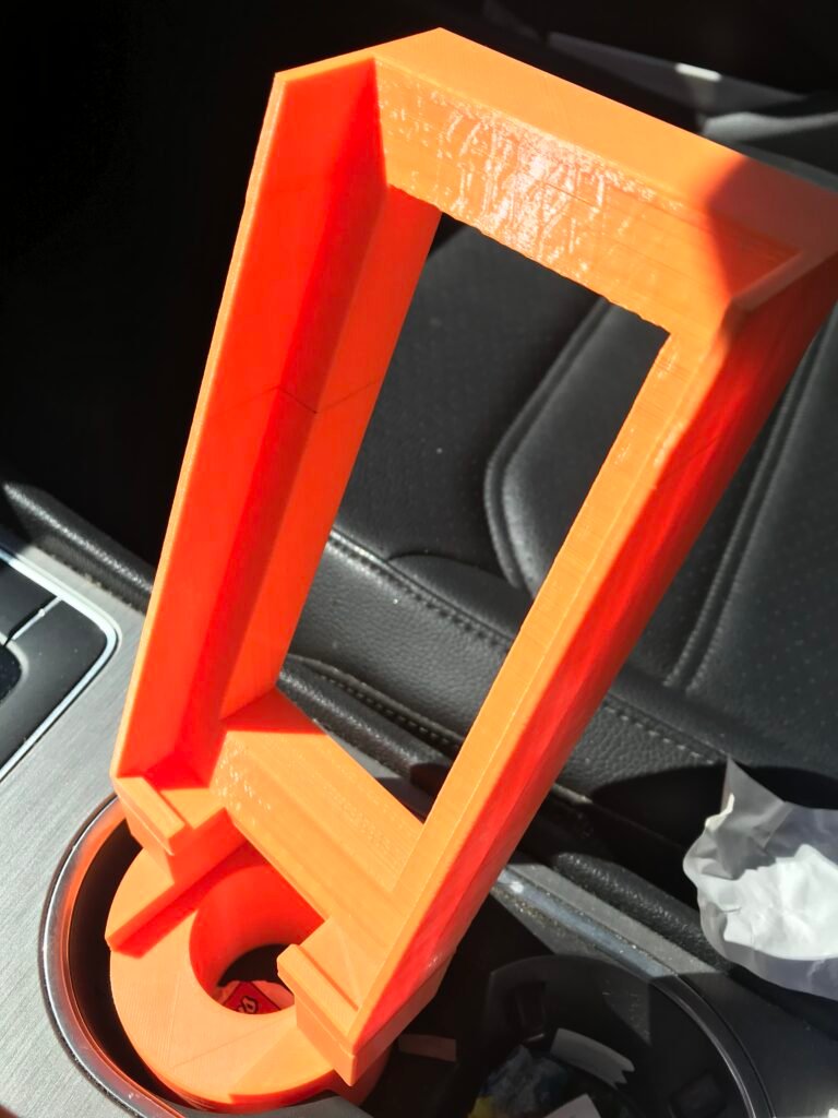 Držač za telefon u posudu automobila – 3D štampano