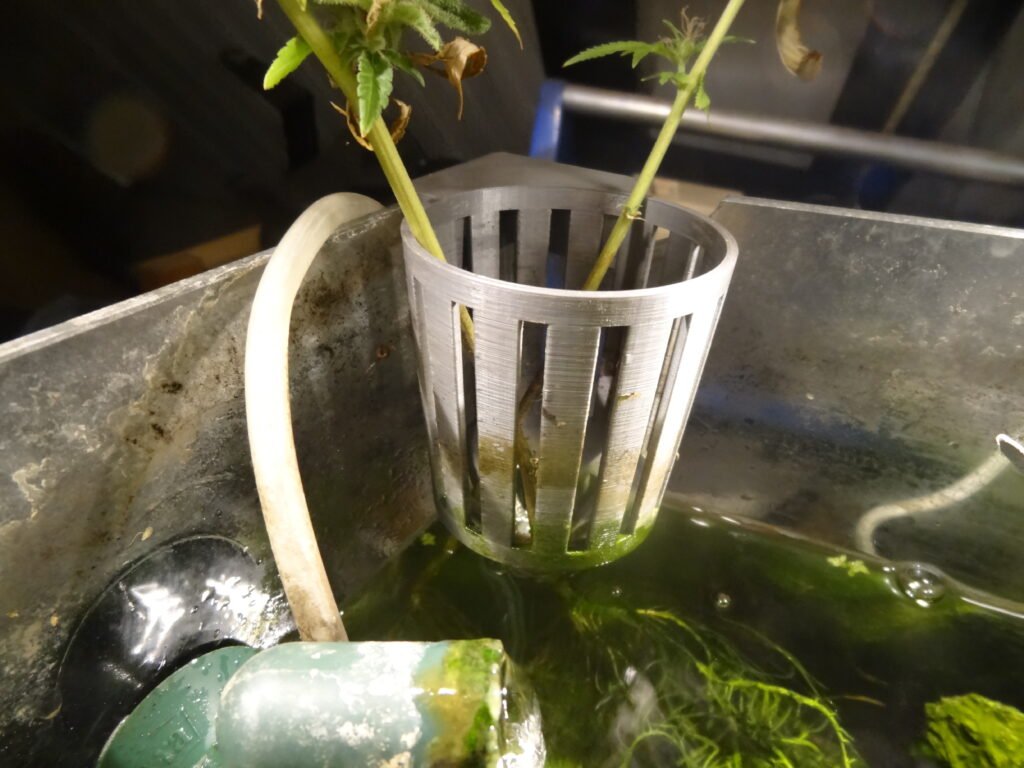 Akvarijumska posuda za ugaone akvarijume – 3D štampano