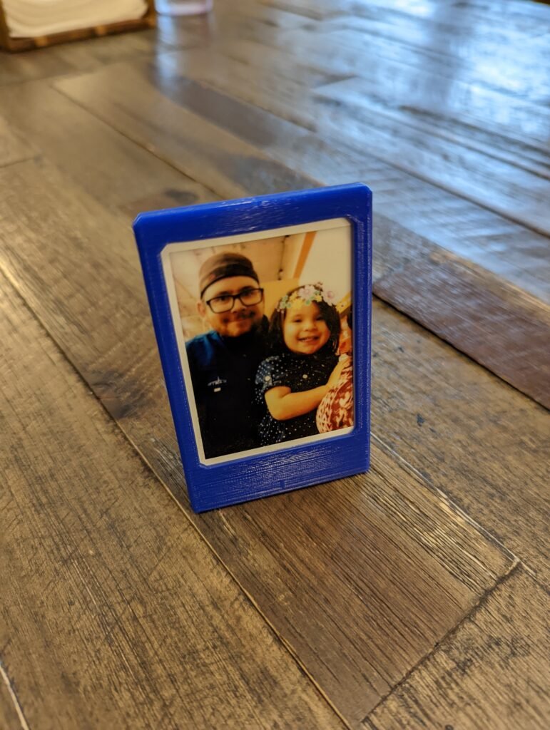 Držač za fotografije Instax Mini – 3D štampano